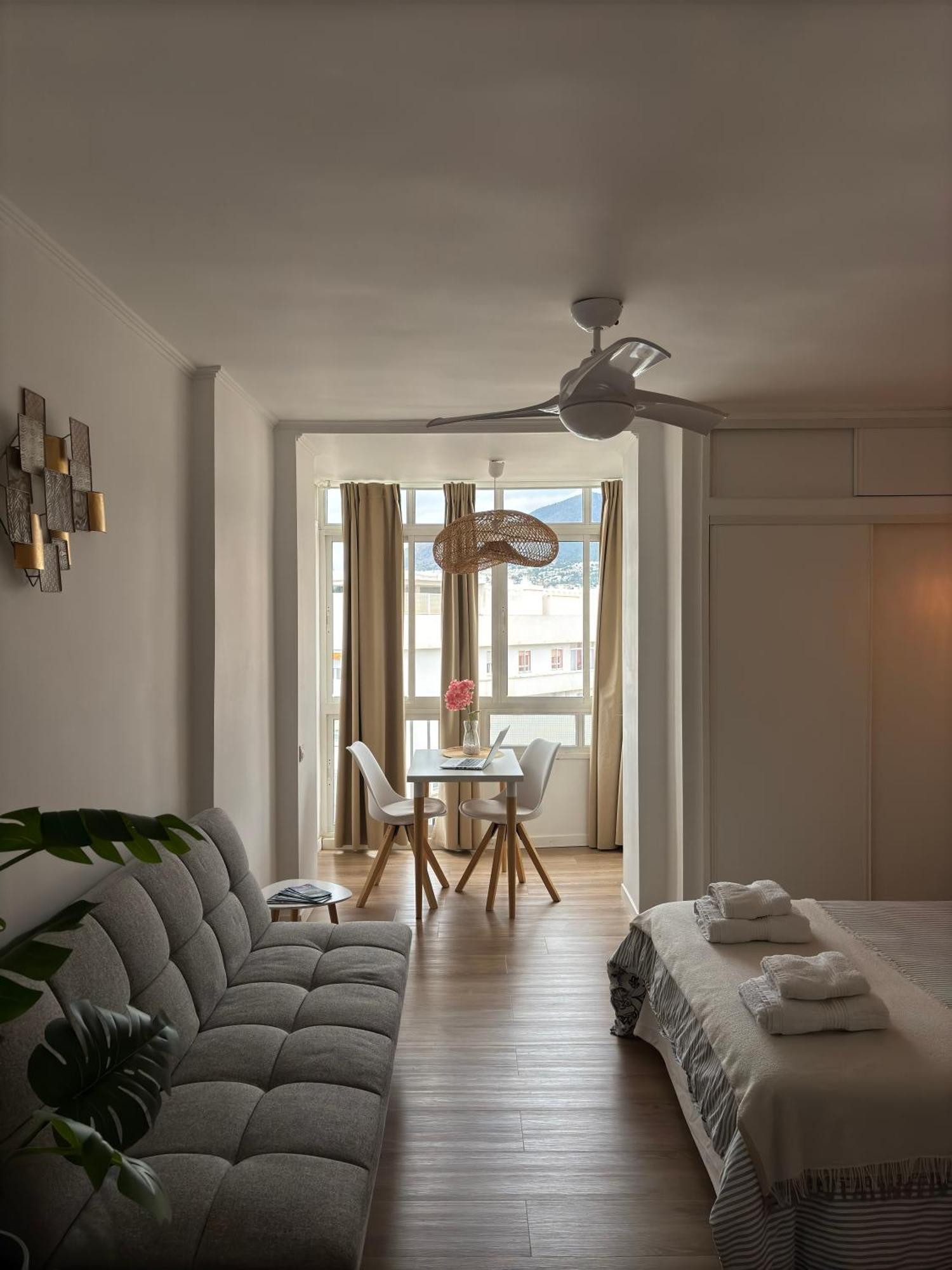 Ar Apartments - Central And Modern Apartment In ベナルマデナ エクステリア 写真